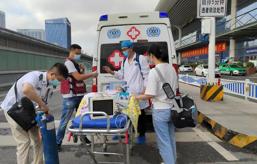 叶城县救护车出租公司