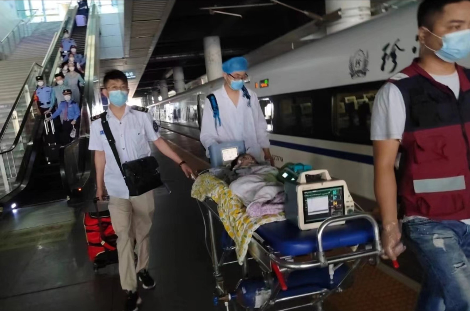 叶城县高铁转运公司